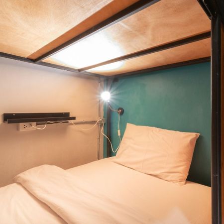 4Share Hostel (Adults Only) Μπανγκόκ Εξωτερικό φωτογραφία