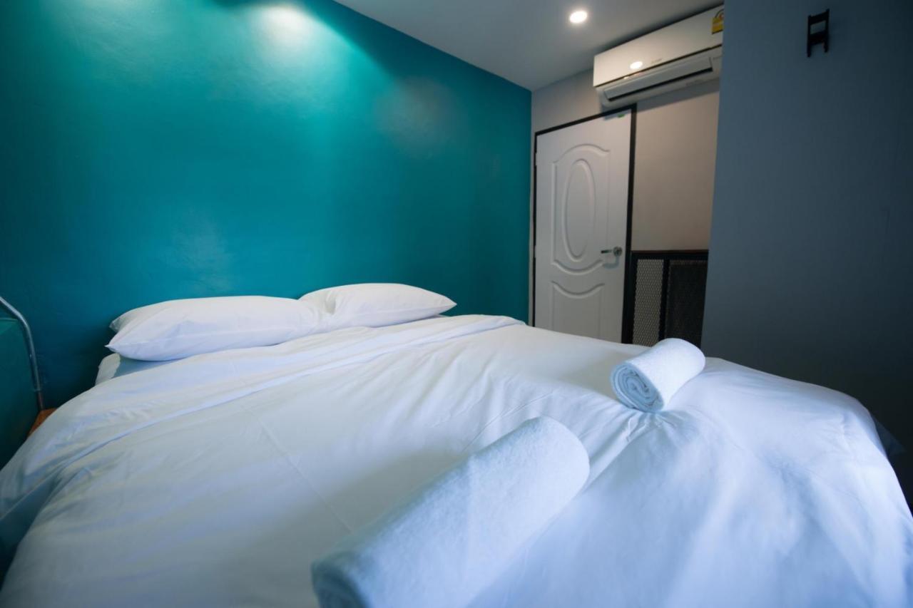 4Share Hostel (Adults Only) Μπανγκόκ Εξωτερικό φωτογραφία