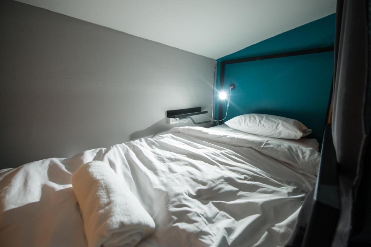 4Share Hostel (Adults Only) Μπανγκόκ Εξωτερικό φωτογραφία