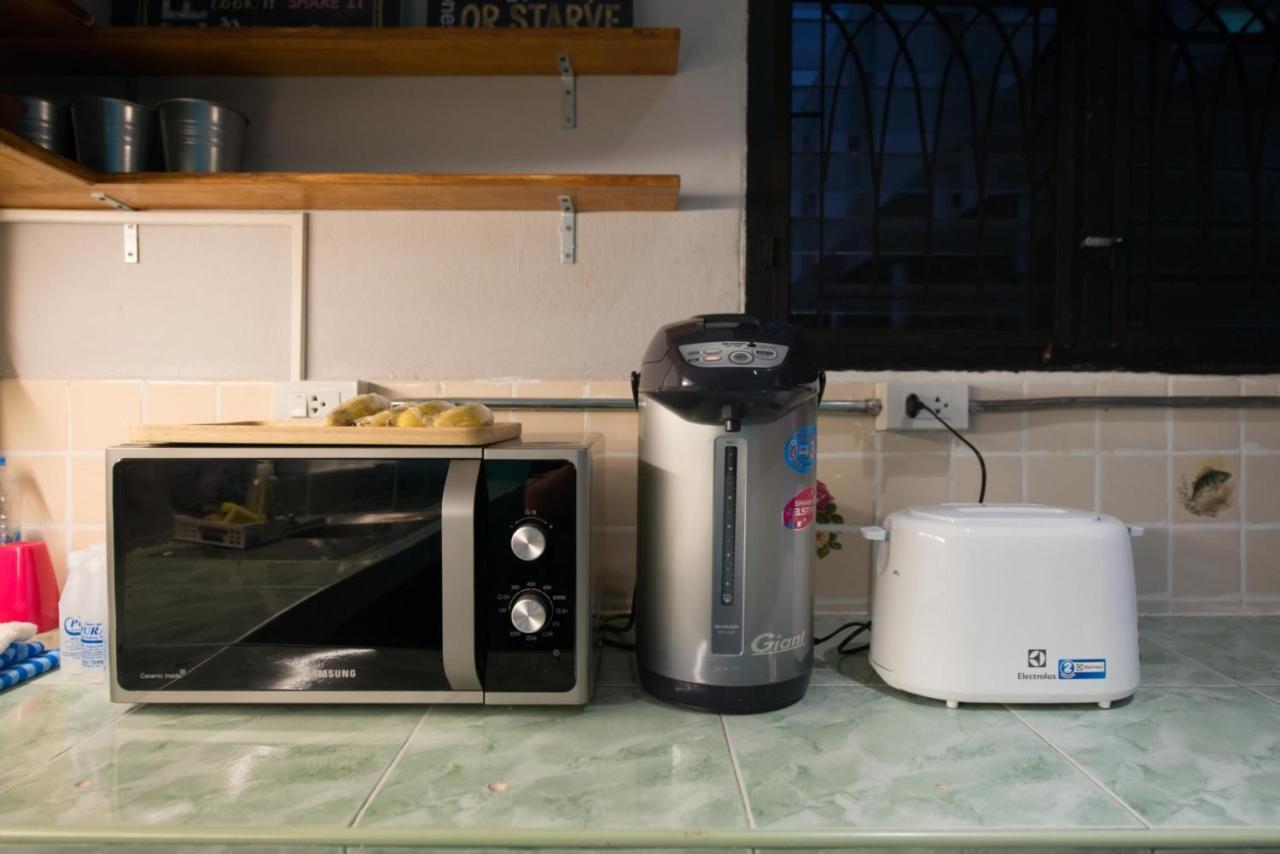 4Share Hostel (Adults Only) Μπανγκόκ Εξωτερικό φωτογραφία