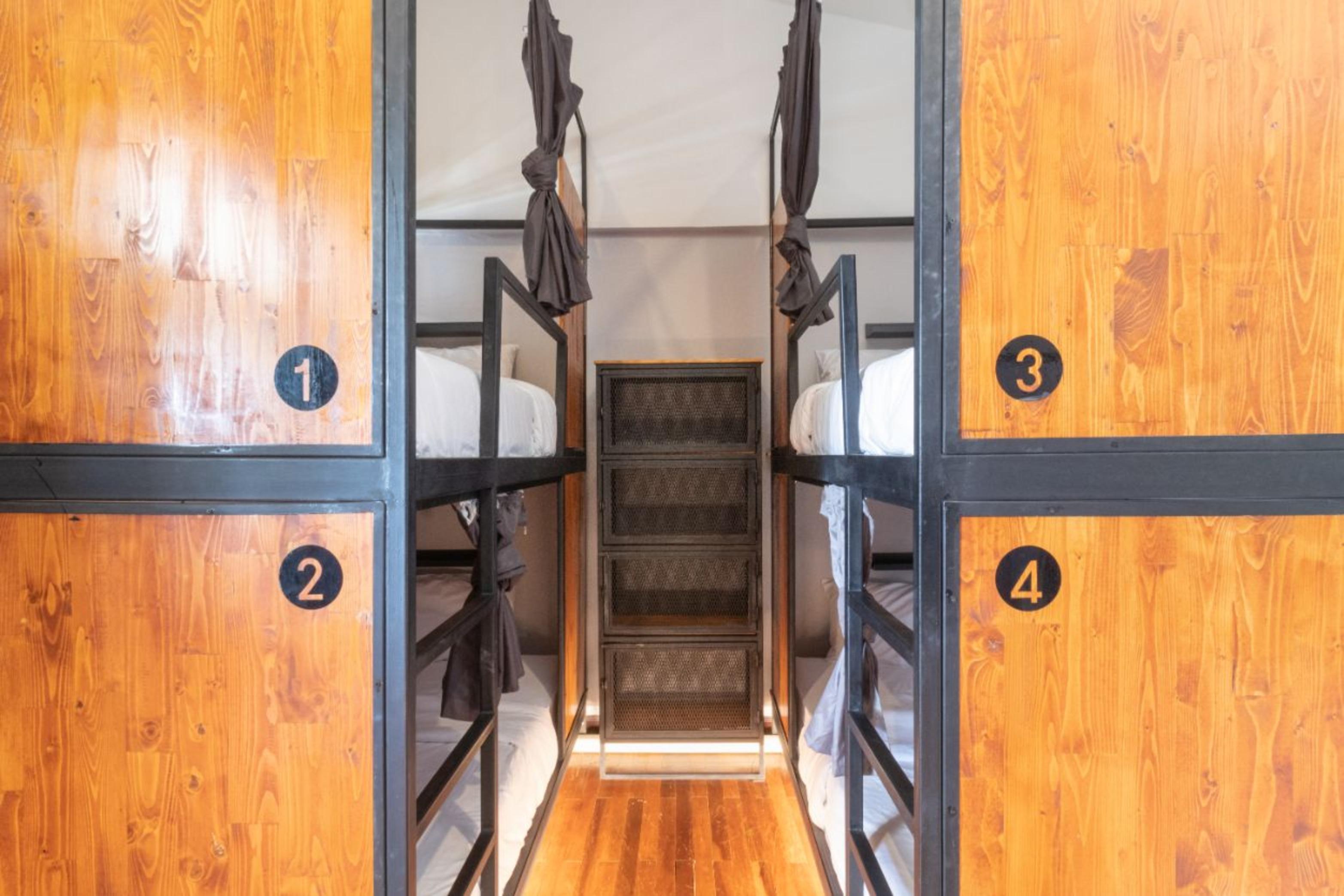 4Share Hostel (Adults Only) Μπανγκόκ Εξωτερικό φωτογραφία