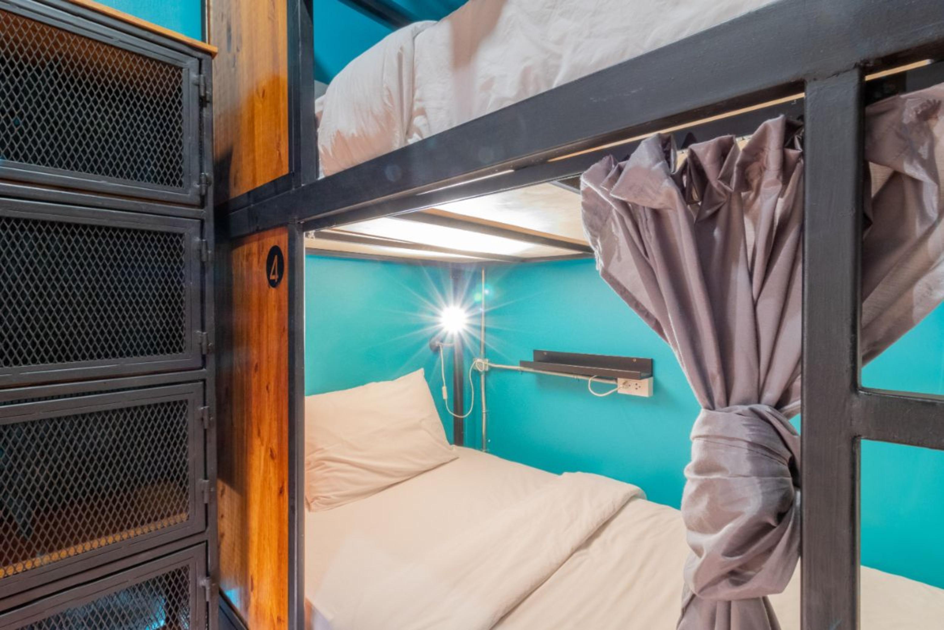 4Share Hostel (Adults Only) Μπανγκόκ Εξωτερικό φωτογραφία