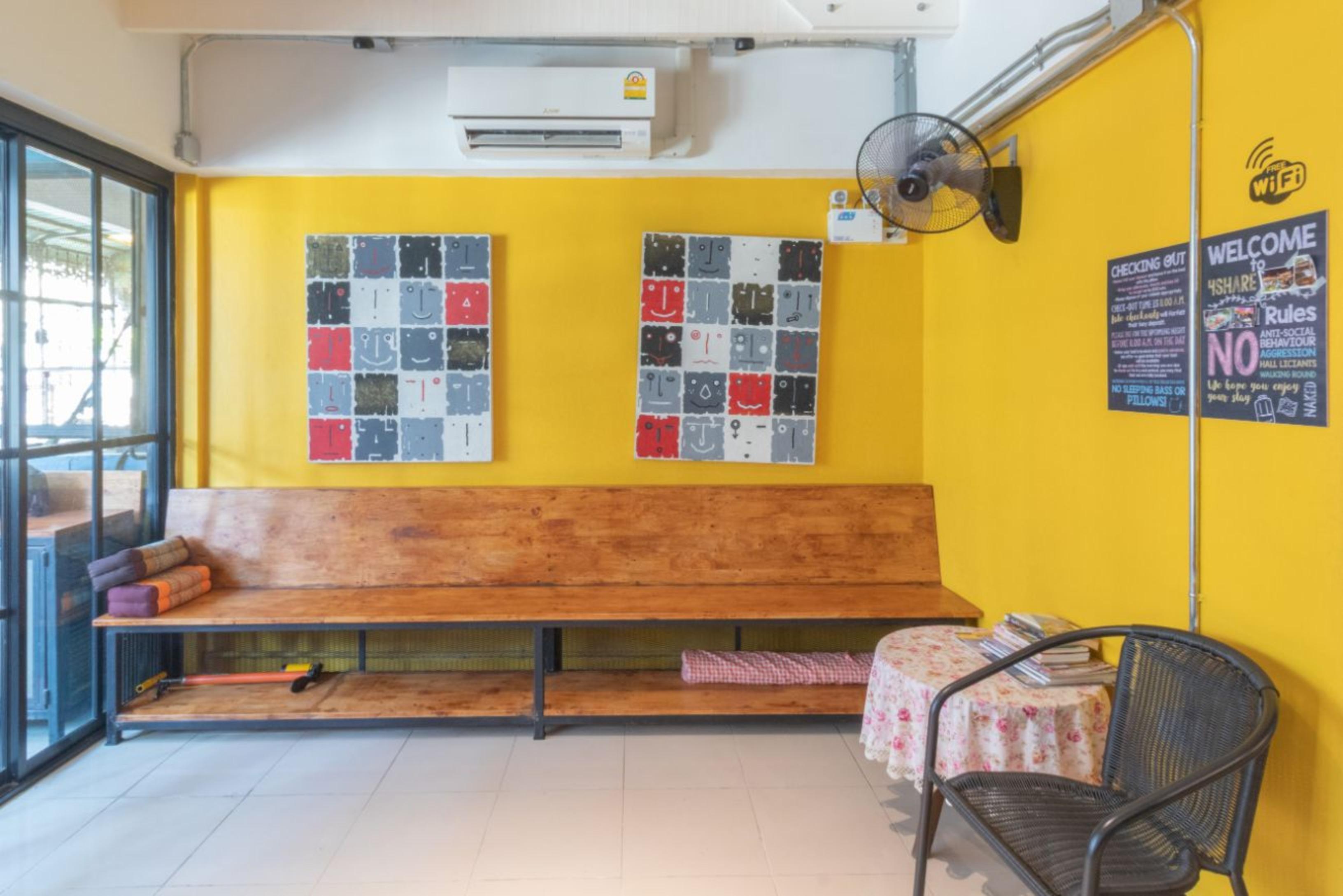 4Share Hostel (Adults Only) Μπανγκόκ Εξωτερικό φωτογραφία